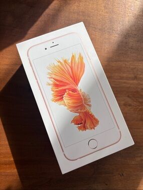 Apple iPhone 6S Plus 32 GB Box